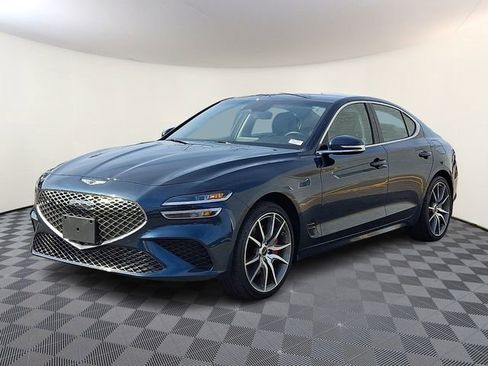 Used 2025 Genesis G70 2.5T image 3