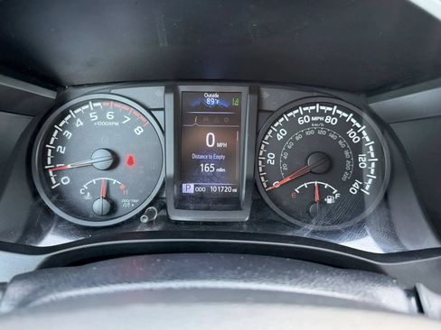 Used 2019 Toyota Tacoma SR w/ SR Convenience Package RWD image 27