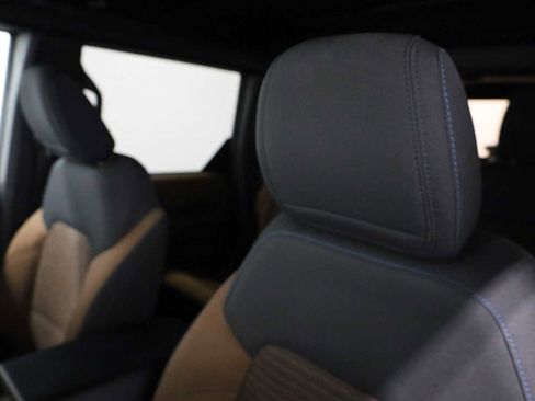 Used 2021 Ford Bronco Outer Banks image 17