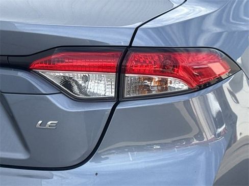 Used 2024 Toyota Corolla LE image 7