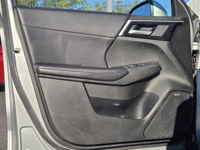 Used 2025 Mitsubishi Outlander SE AWD/4WD image 20