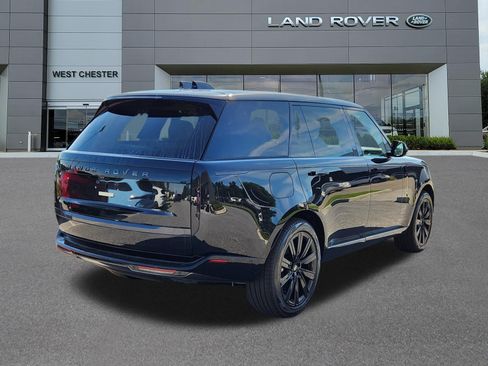 New 2027 Land Rover Range Rover Long Wheelbase SE AWD/4WD image 4