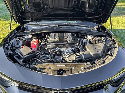 Used 2018 Chevrolet Camaro ZL1 w/ LPO, ZL1 Protection Package RWD image 23