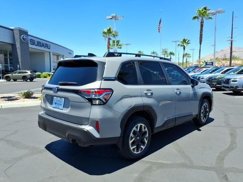 Used 2025 Subaru Forester Premium AWD/4WD image 10