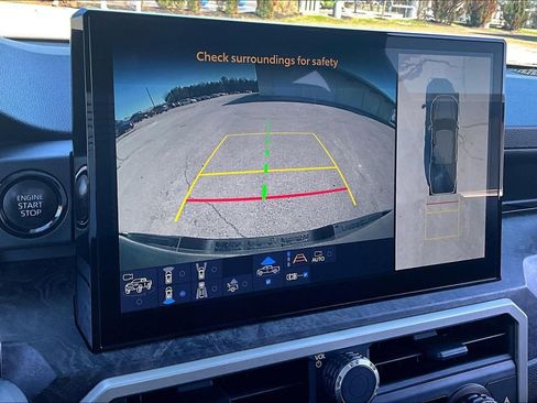 Used 2024 Toyota Tacoma Limited w/ Limited Package (LT) image 15