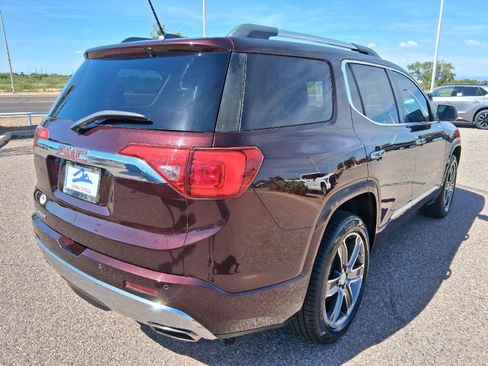 Used 2017 GMC Acadia Denali w/ Technology Package FWD image 5