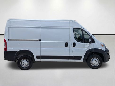 Used 2025 RAM ProMaster 1500 FWD image 3