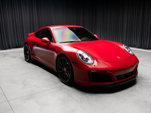 Used 2017 Porsche 911 Carrera S RWD image 2