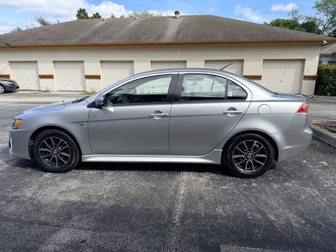 Used 2017 Mitsubishi Lancer ES image 5