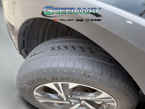 Used 2024 Subaru Crosstrek 2.0i Premium AWD/4WD image 32