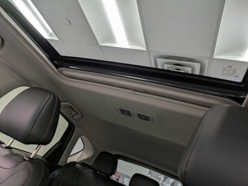 Certified 2023 MAZDA CX-5 Carbon Edition image 21