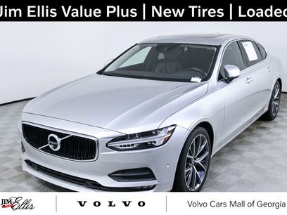 Used 2018 Volvo S90 T5 Momentum w/ Convenience Package