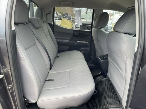 Used 2019 Toyota Tacoma SR5 image 21