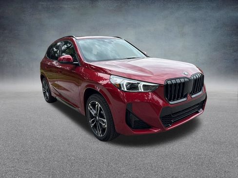 Used 2026 BMW X1 xDrive28i w/ M Sport Package AWD/4WD image 7