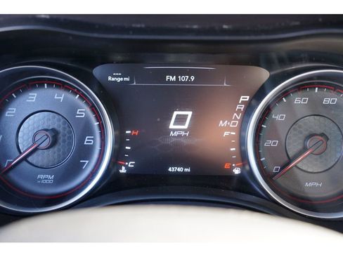 Used 2018 Dodge Charger SXT image 28