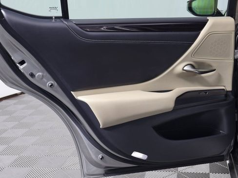 Used 2021 Lexus ES 350 w/ Premium Package image 13