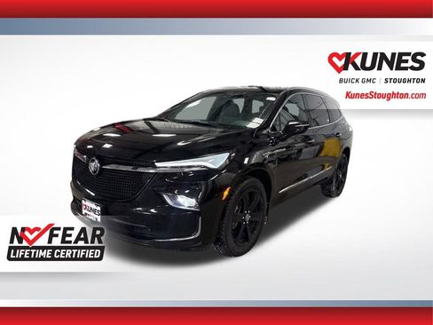 Used 2024 Buick Enclave Essence image 6