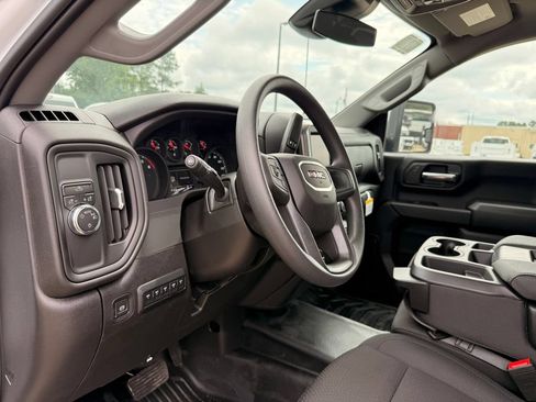 New 2026 GMC Sierra 2500 Pro w/ Convenience Package RWD image 14