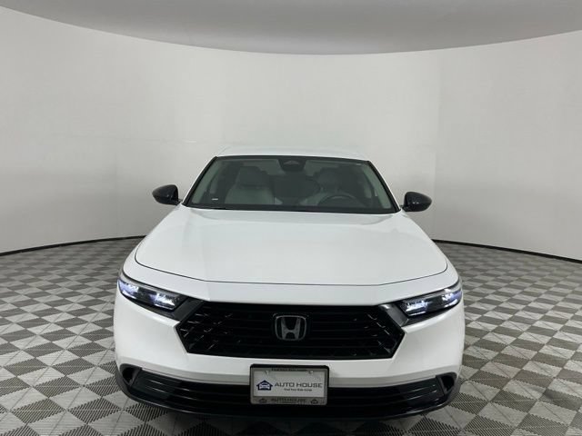 Used 2025 Honda Accord LX image 2