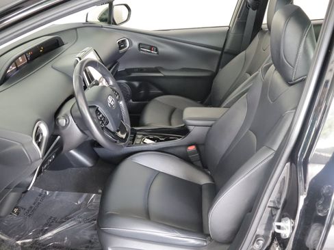 Used 2021 Toyota Prius Prime Limited FWD image 8