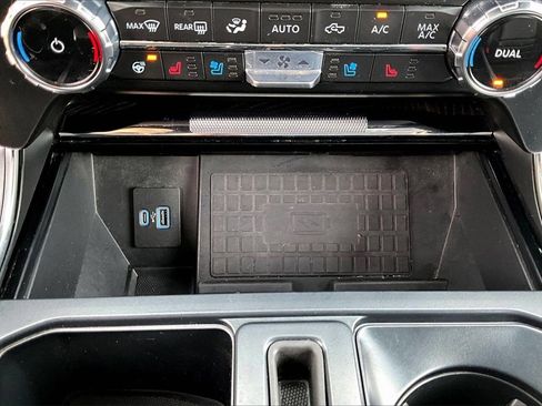 Used 2022 Ford F150 Platinum w/ Equipment Group 701A High image 18