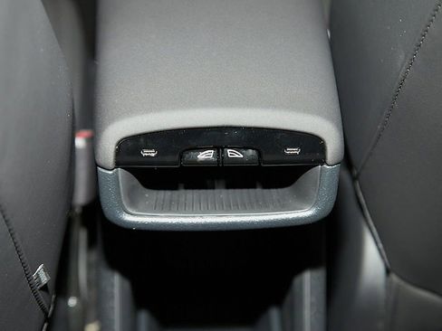 New 2026 Volvo EX30 Plus w/ Climate Package image 21