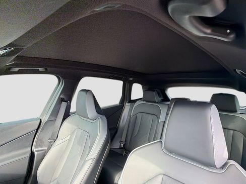 Used 2025 BMW X3 xDrive30i w/ Premium Package image 27