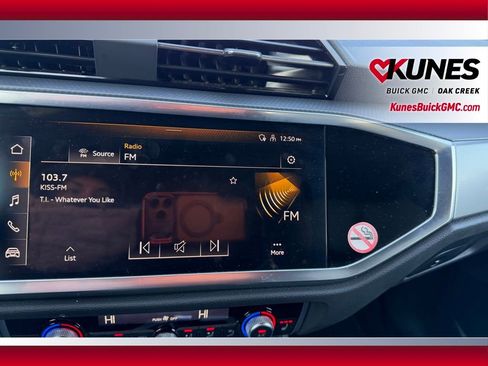 Used 2025 Audi Q3 2.0T Premium image 17