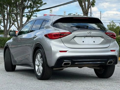 Used 2018 INFINITI QX30 FWD image 4