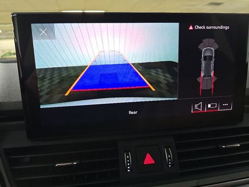 Used 2024 Audi Q5 2.0T Premium AWD/4WD image 24