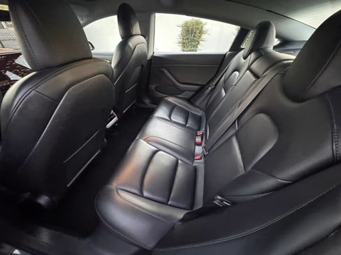 Used 2021 Tesla Model 3 Standard Range Plus RWD image 14
