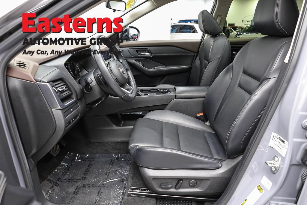 Used 2023 Nissan Rogue SV w/ SV Premium B Package AWD/4WD image 15