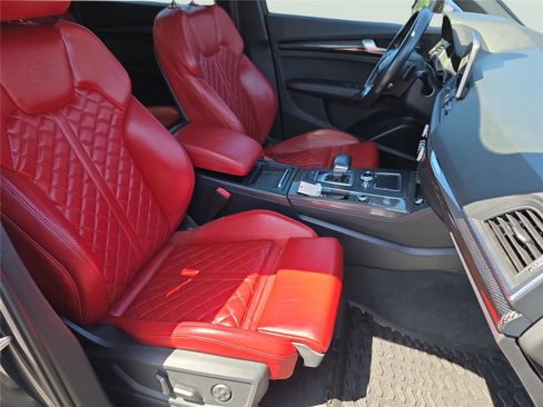 Used 2018 Audi SQ5 Premium Plus image 36