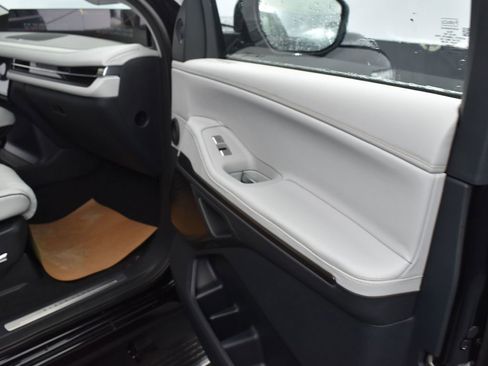 New 2026 Lincoln Navigator L Black Label AWD/4WD image 16