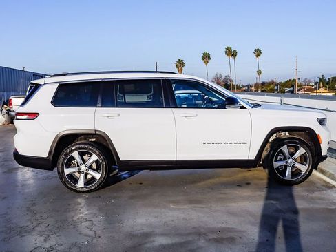 Used 2021 Jeep Grand Cherokee L Limited image 13