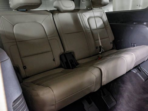 Used 2022 Lincoln Navigator L Reserve image 29