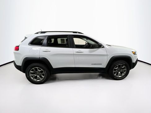 Used 2022 Jeep Cherokee Trailhawk AWD/4WD image 4