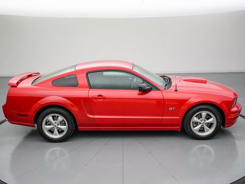 Used 2007 Ford Mustang GT RWD image 3