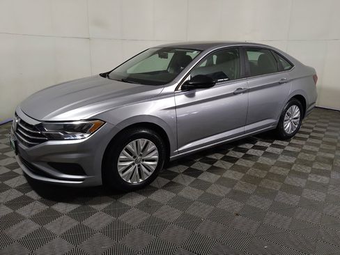 Used 2020 Volkswagen Jetta S w/ Driver Assistance Package FWD image 2
