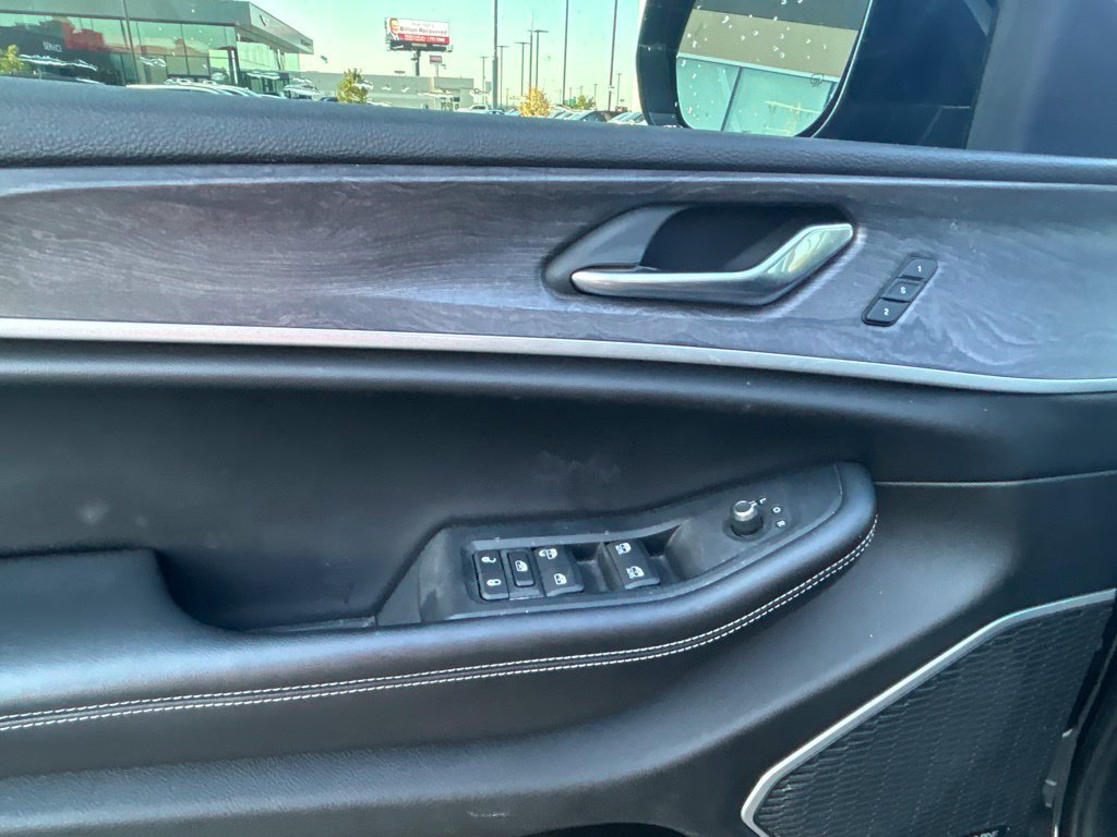 Used 2022 Jeep Grand Cherokee L Limited RWD image 17