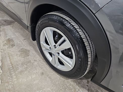 Used 2025 Nissan Kicks Play S image 10