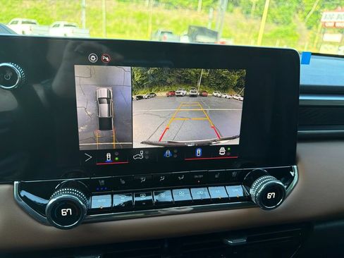 New 2026 GMC Canyon AT4 w/ Technology Plus Package AWD/4WD image 18