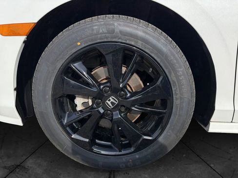 Used 2023 Honda Odyssey Sport image 14