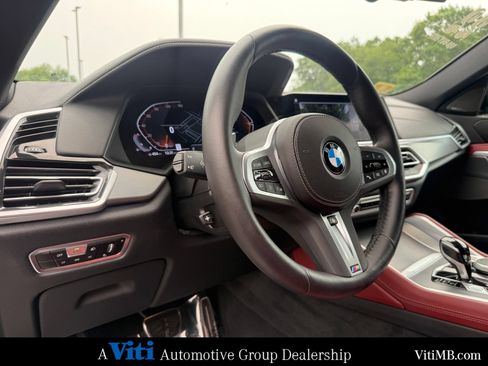 Used 2022 BMW X6 xDrive40i w/ M Sport Package AWD/4WD image 17