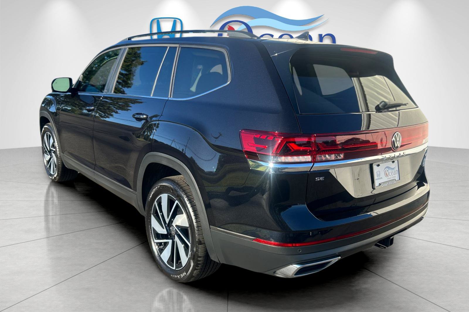 Used 2026 Volkswagen Atlas SE AWD/4WD image 5