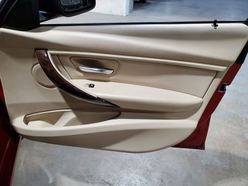 Used 2013 BMW 328i Sedan RWD image 17