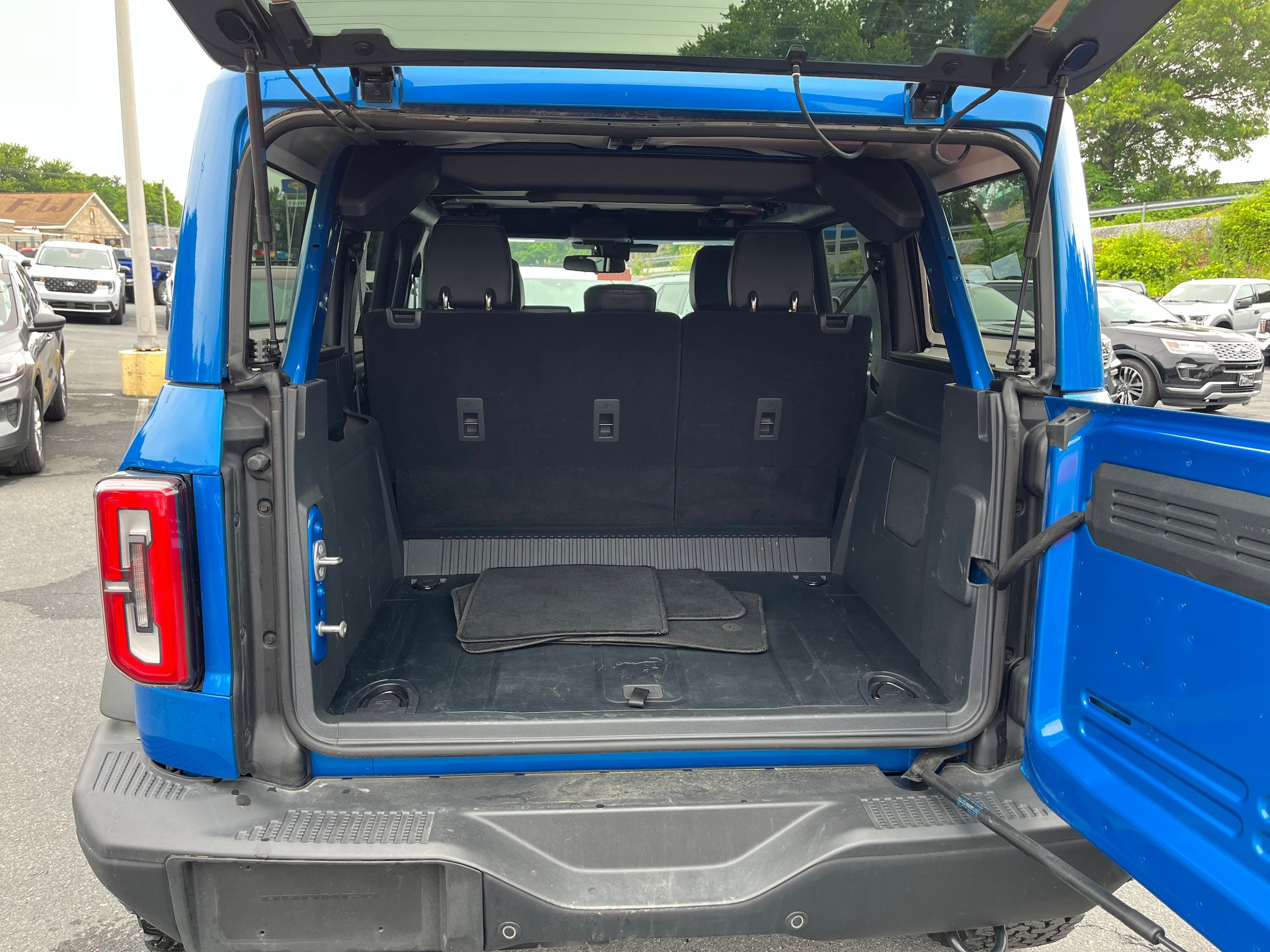 Certified 2025 Ford Bronco Badlands AWD/4WD image 13