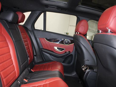 Used 2022 Mercedes-Benz GLC 300 4MATIC image 25