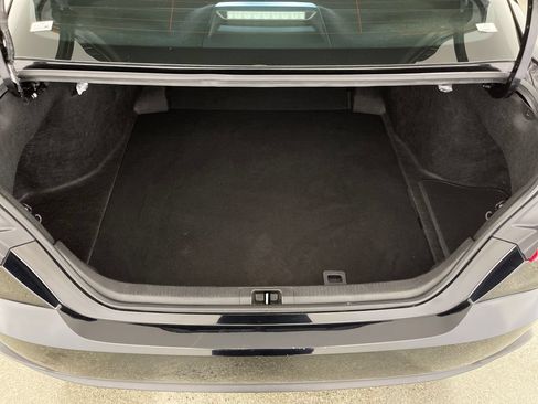 Used 2025 Toyota Camry SE FWD image 10