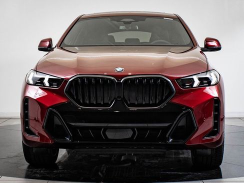 New 2026 BMW X6 xDrive40i w/ Climate Comfort Package image 2